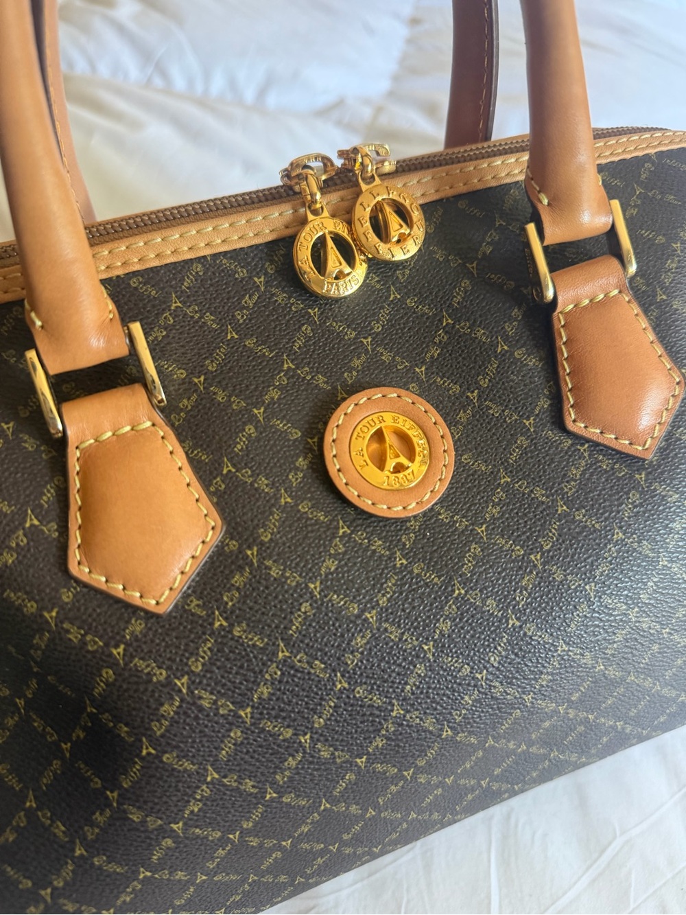 La Tour Eiffel Paris Vintage Rare Leather Handbag